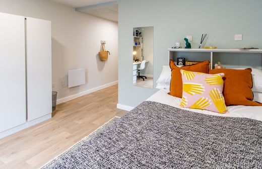 Platinum En Suite